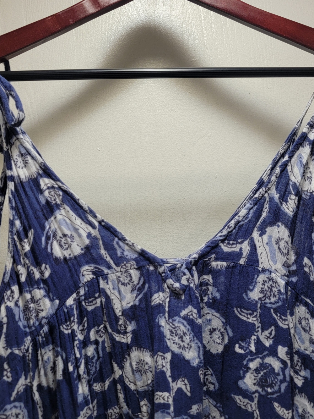 NATURAL LIFE Navy Blue and White Floral Tiered Maxi Sundress - Picture 2 of 6